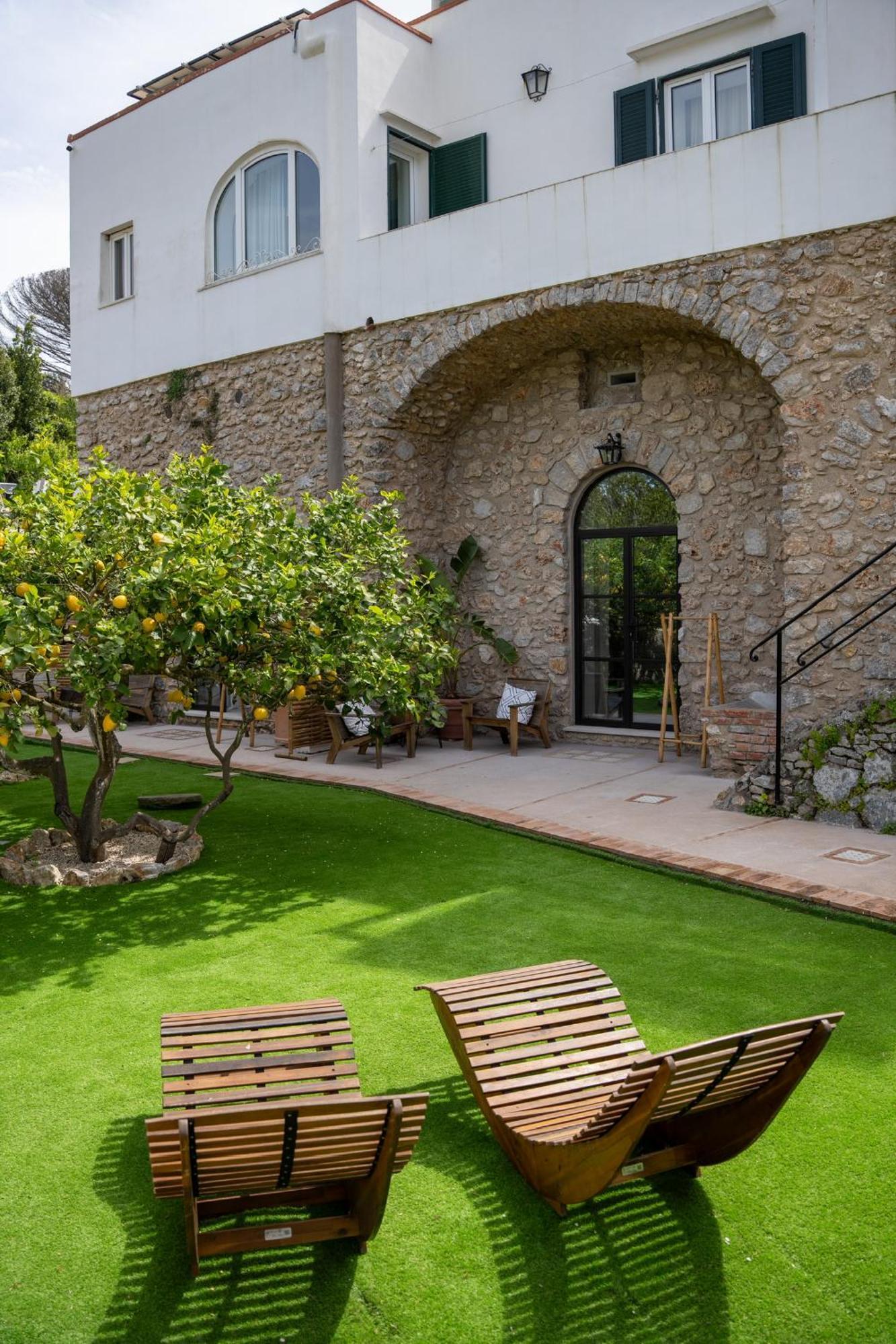 Dimora Storica Villa Pasquale กาปรี ภายนอก รูปภาพ